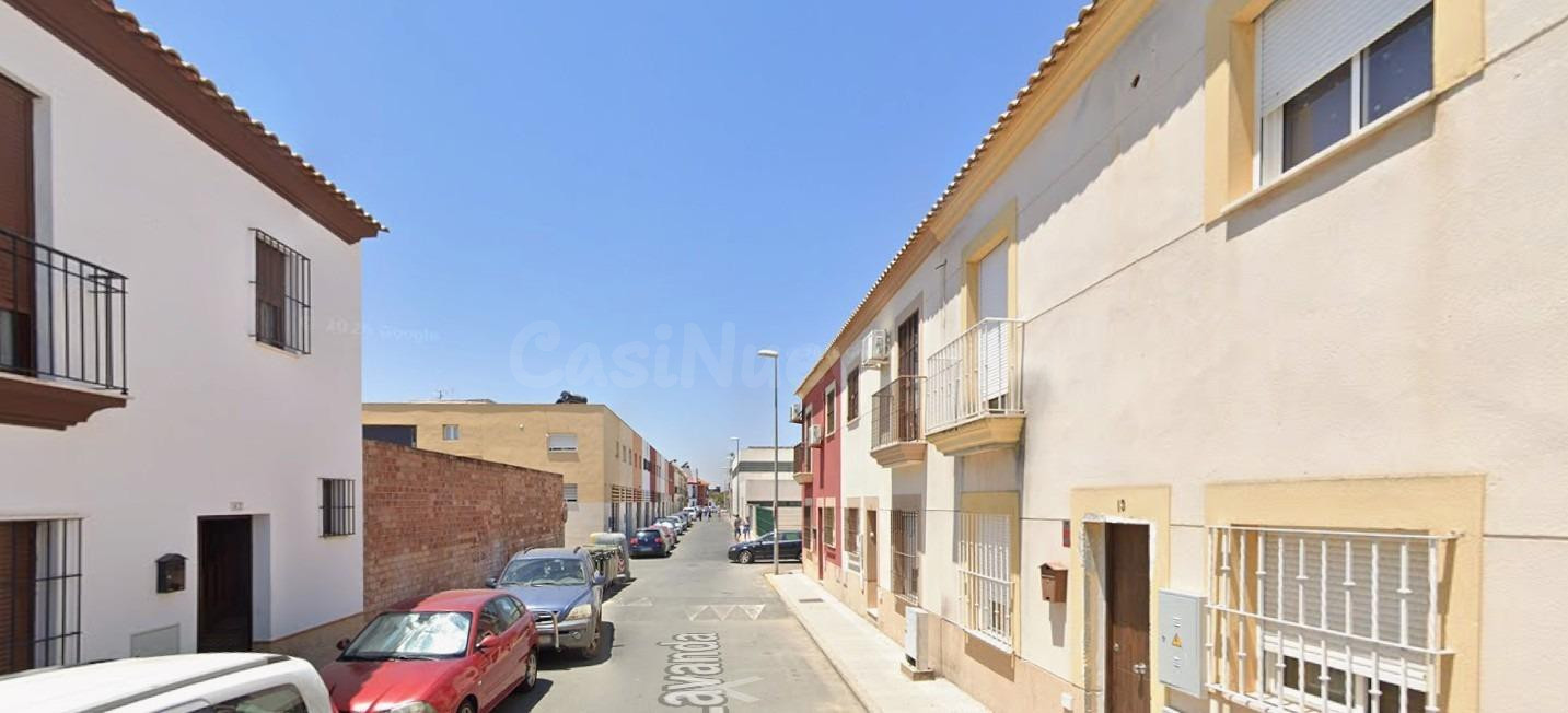 CASA EN BURGUILLOS