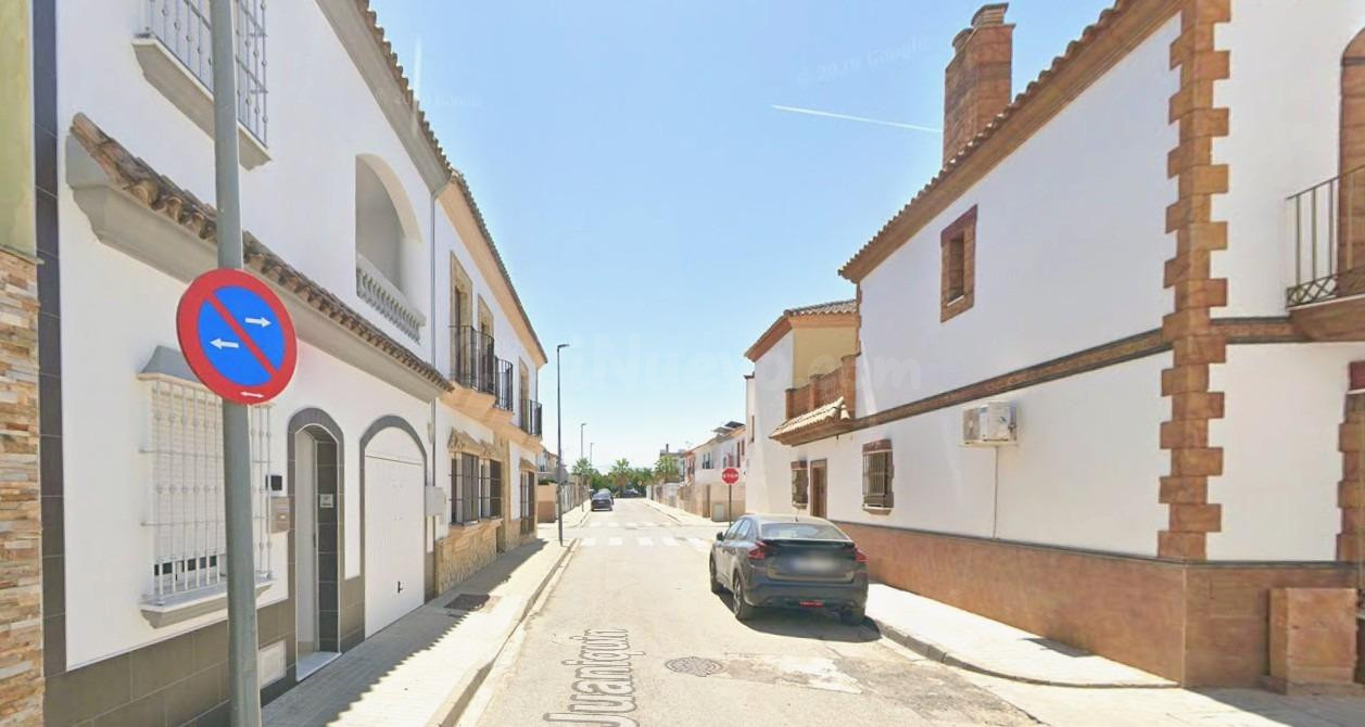 CASA EN EL CUERVO