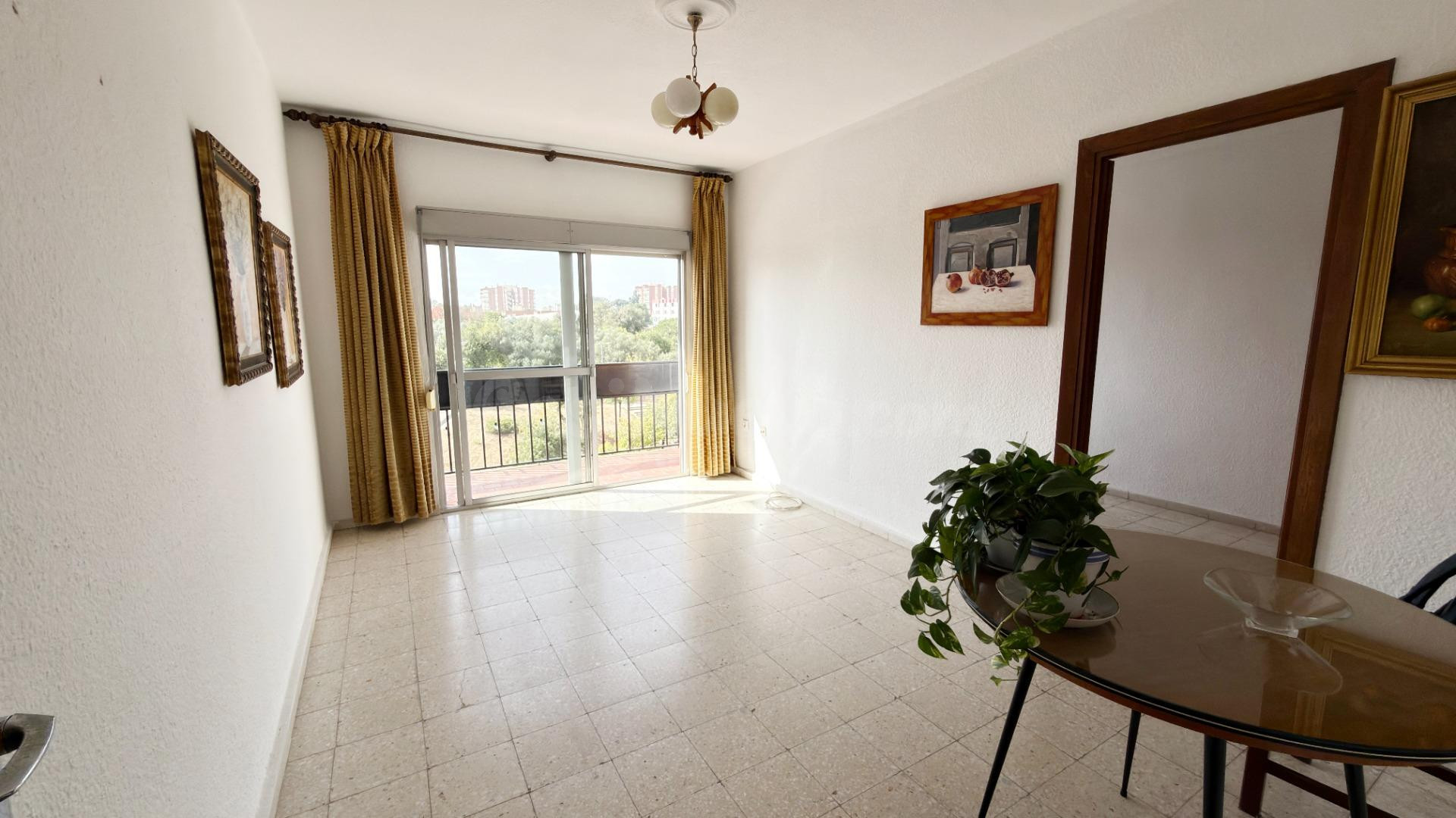 LUMINOSO PISO EN VENTA EN LA ORDEN (HUELVA) - foto 2