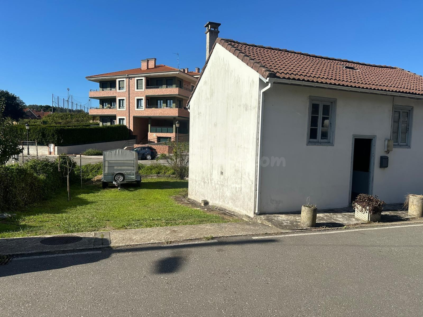 Encantadora Casa de Pueblo en Soto del Barco - ¡Tu Refugio Ideal!  Cómpralo por 321€ / mes