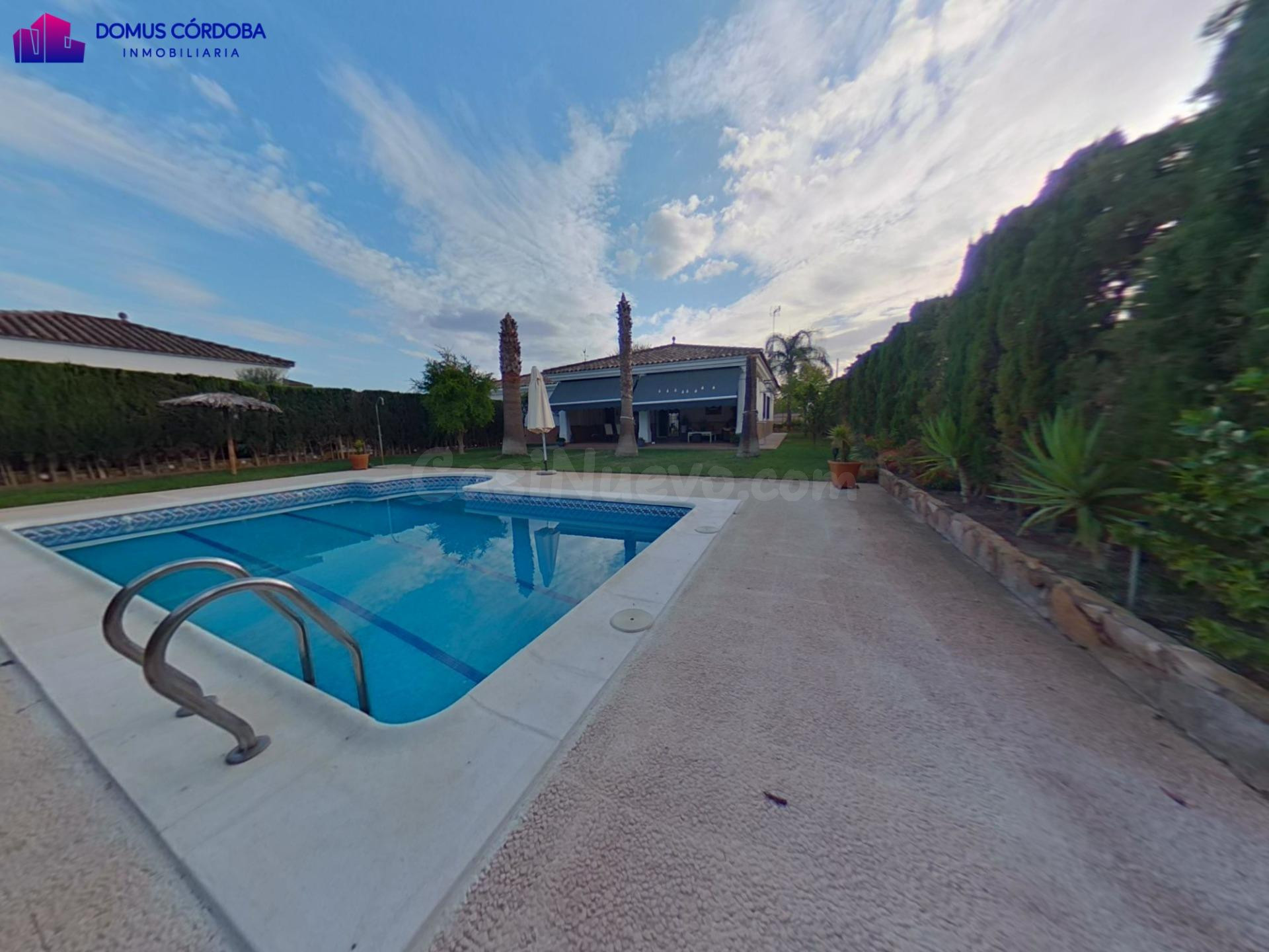 ESTUPENDO Y AMPLIO CHALET EN ALDEA QUINTANA
