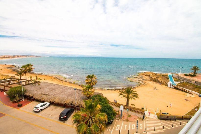 Apartamento reformado con vistas al mar en Cabo Cervera, Torrevieja