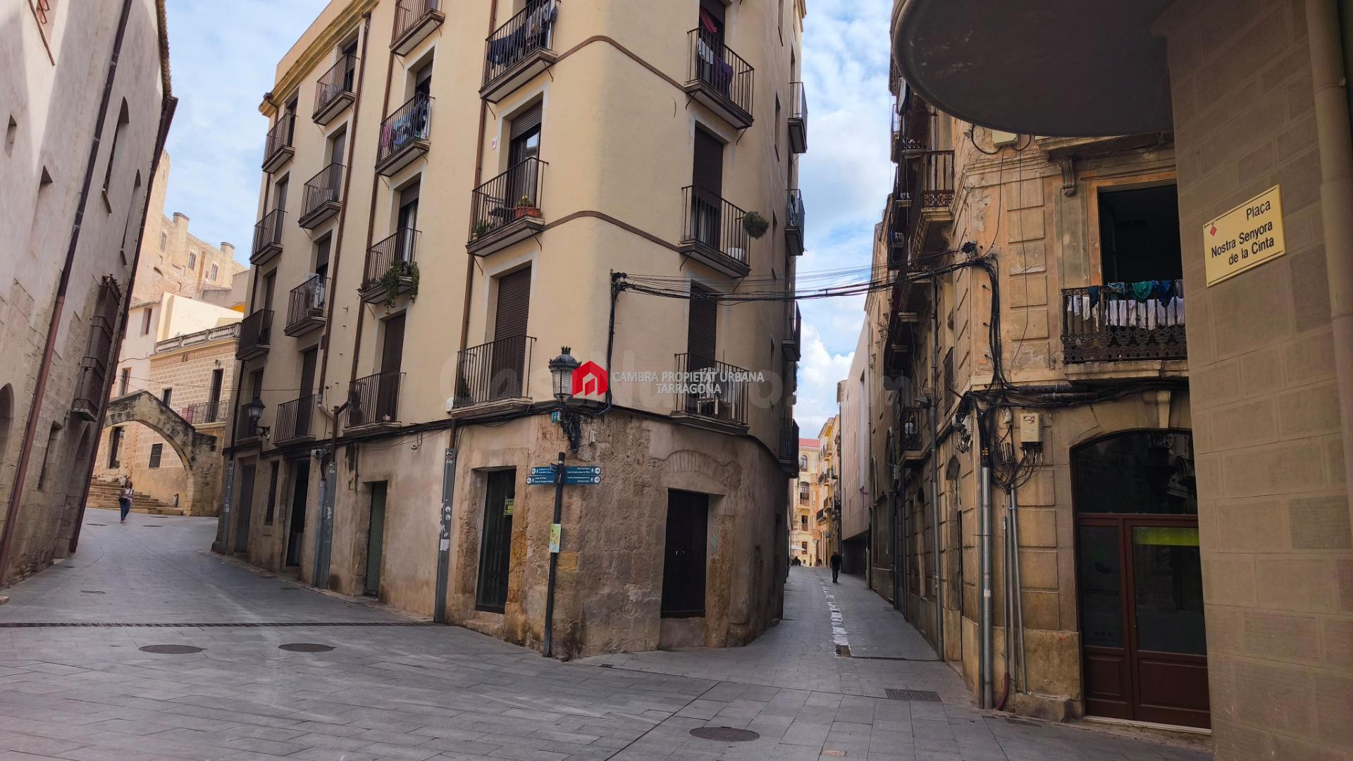 En venta local comercial en el centro de Tortosa.