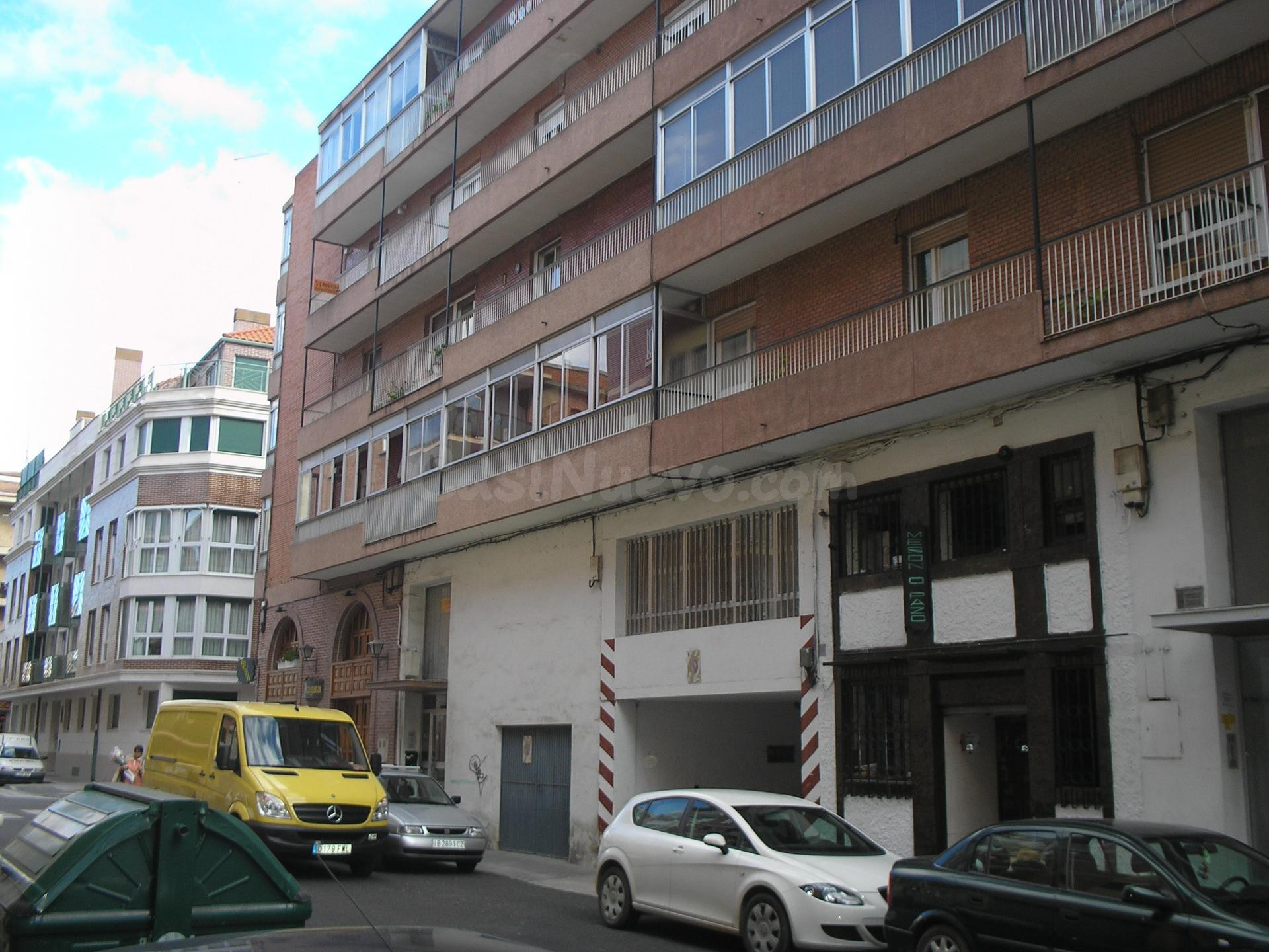 MONCASA VENDE Garaje cerrado.