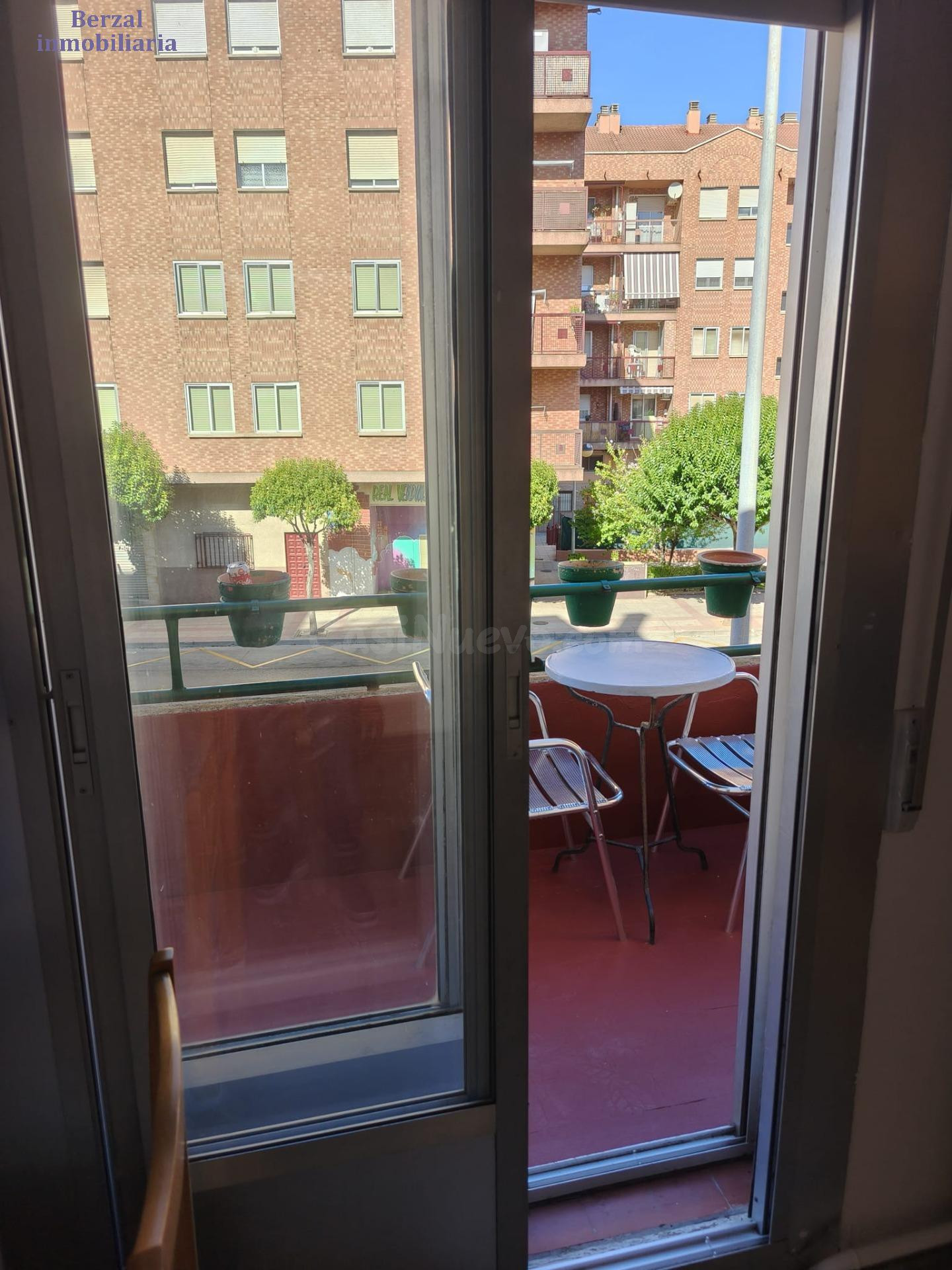 Moderno Piso en Piqueras, Logroño - Perfecto para Entrar a Vivir