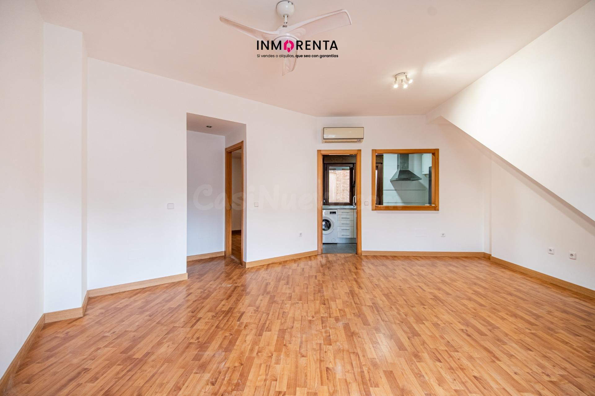 INMORENTA VENDE EN EXCLUSIVA PISO CON PATIO PRIVADO, GARAJE 