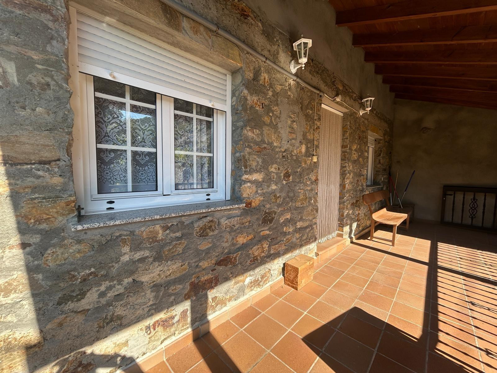 Encantadora Casa de Piedra en Villafranca del Bierzo por sol - foto 3
