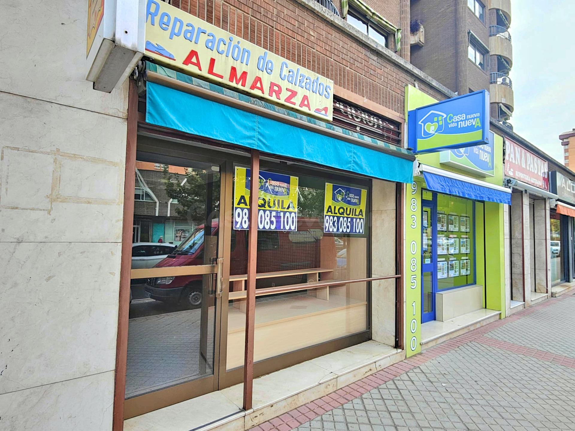 Local disponible en zona de alto tránsito peatonal - Parquesol