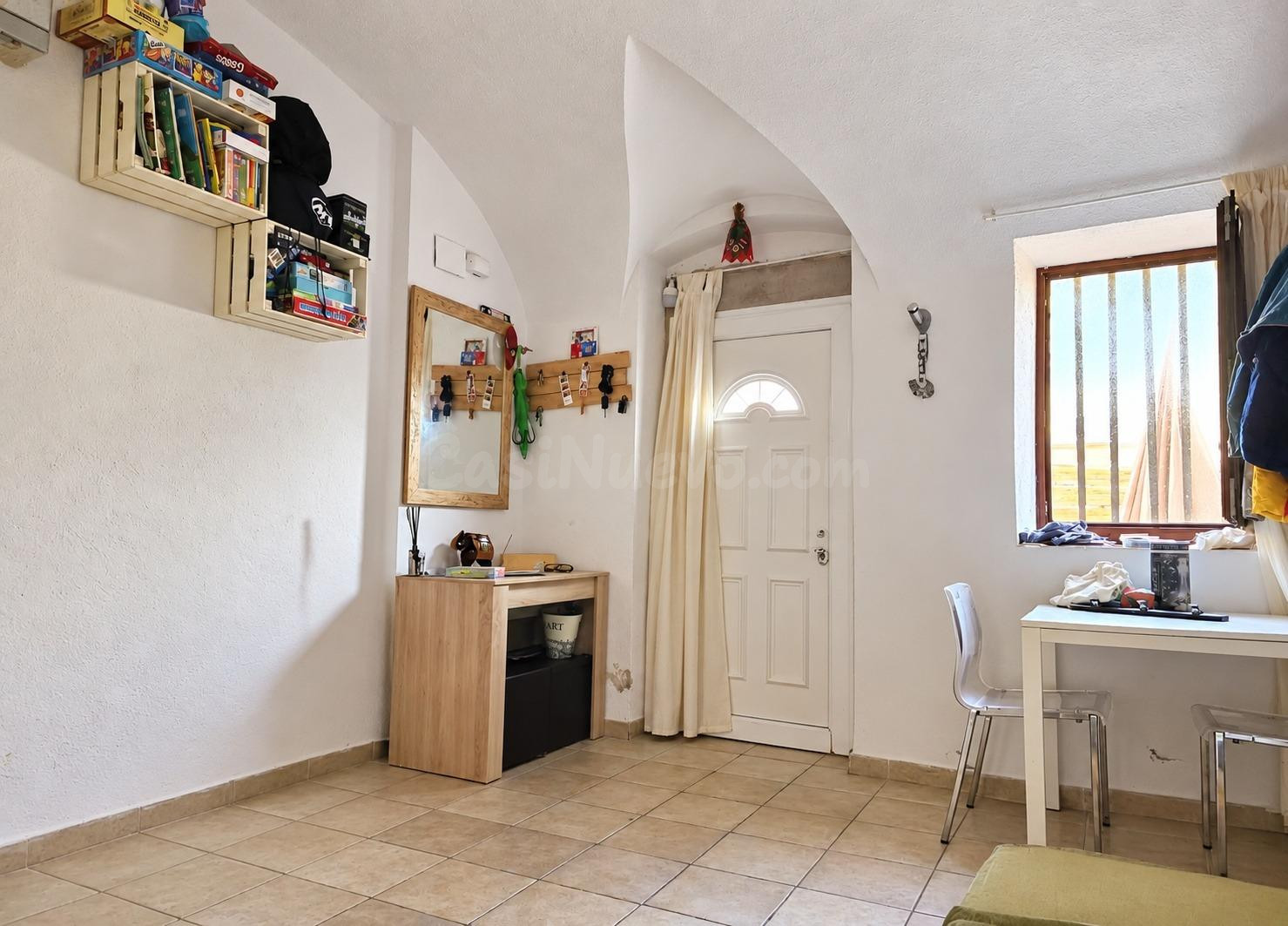 Planta baja en venta en Calonge, con dos habitaciones y terraza