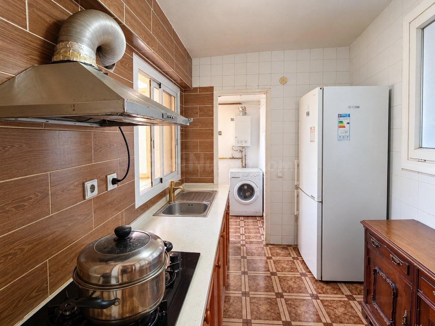 Se vende piso de 4 dormitorios con vista despejadas Cerca de - foto 3