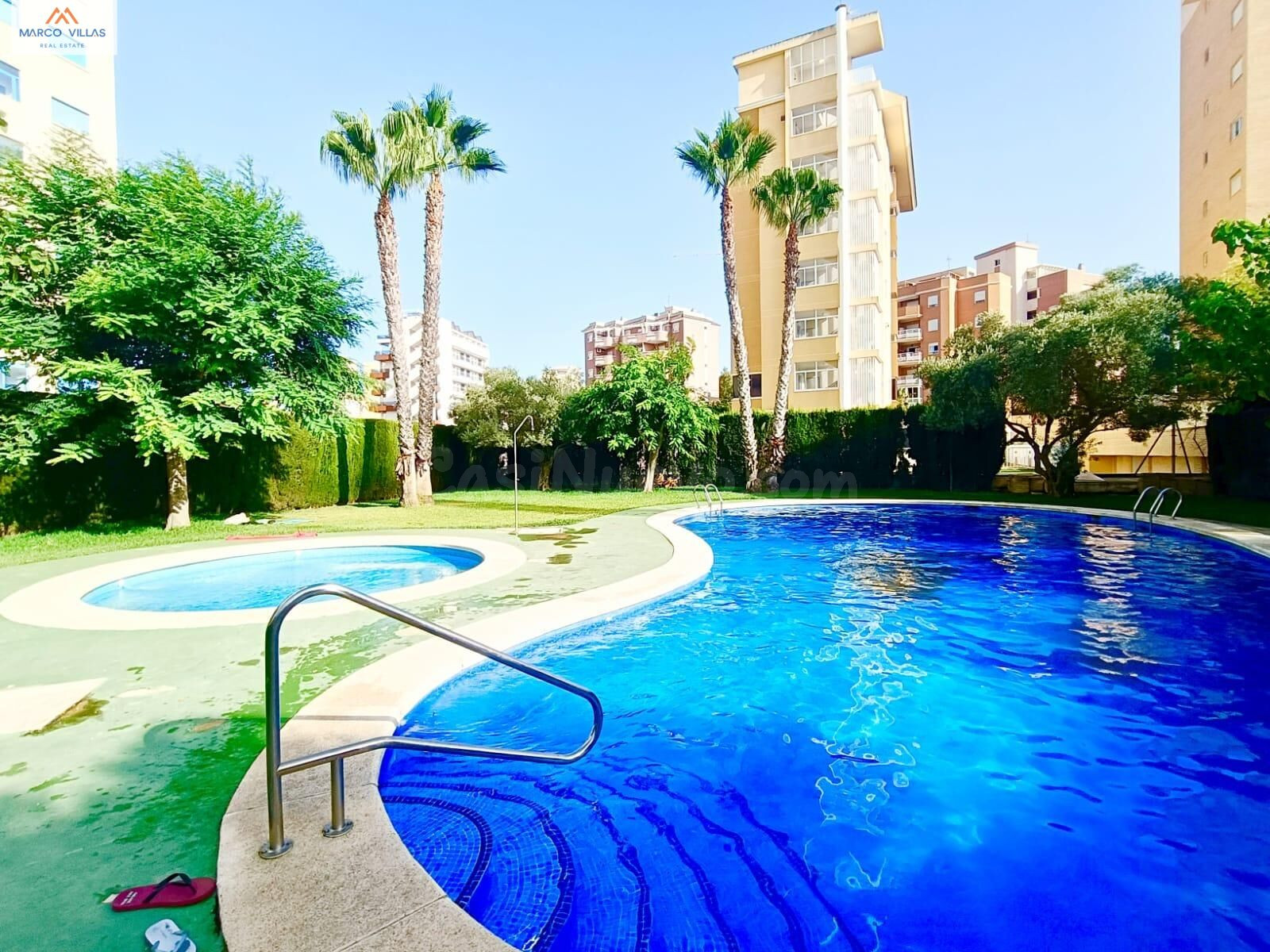 Apartamento con ascensor y piscina comunitaria en Guardamar -342MV- Marco Villas Real Estate en Guardamar del Segura