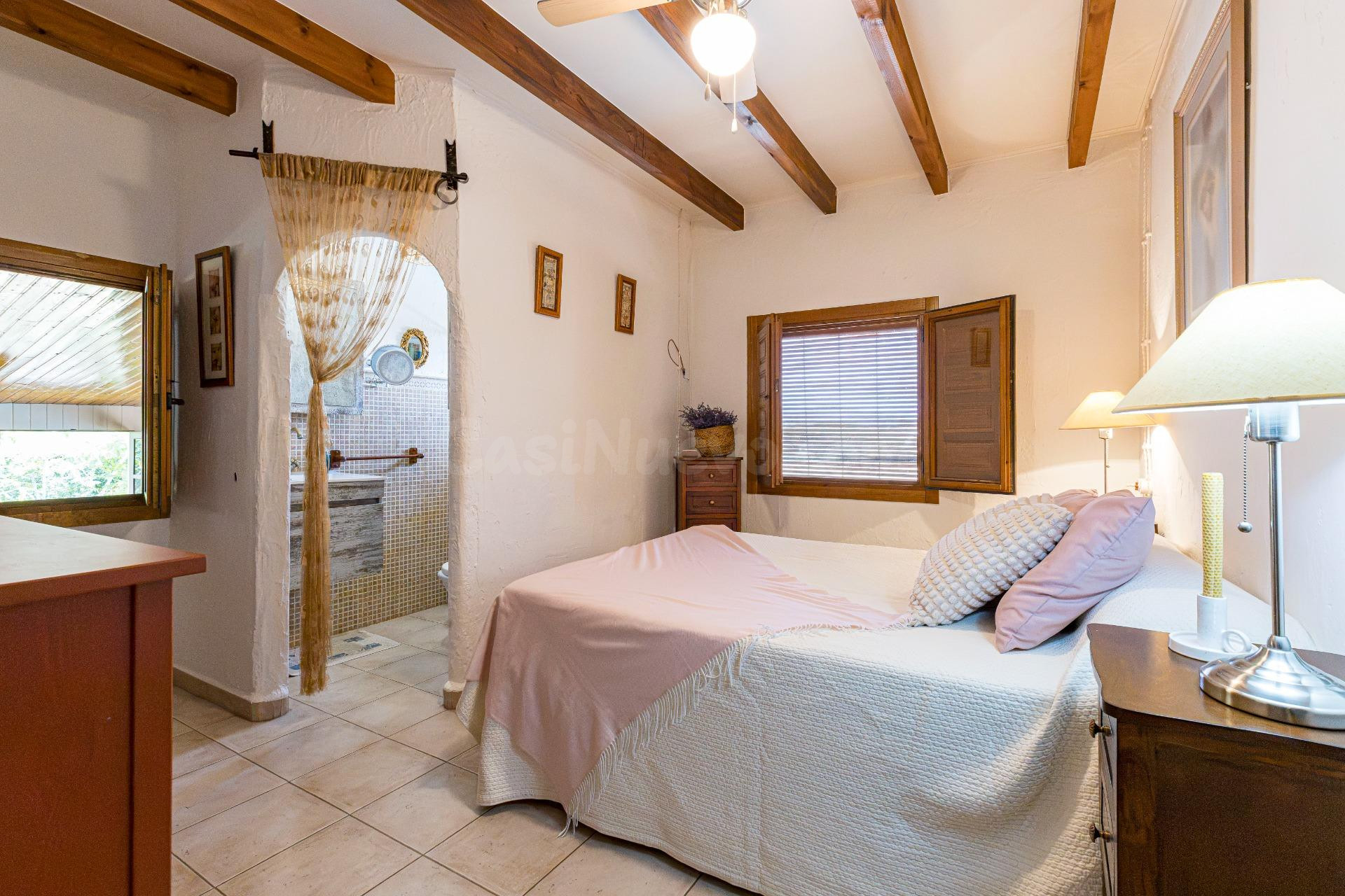 CHALET EN LOS VALIENTES