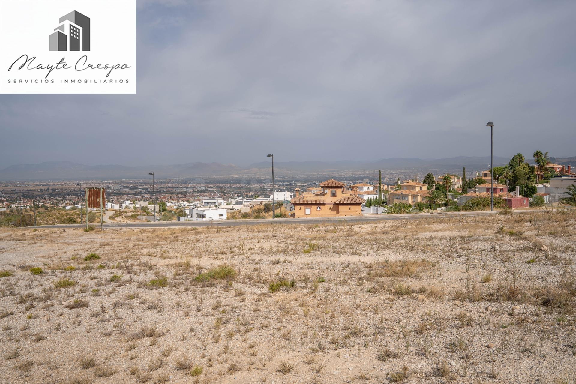 Terreno urbano de 750 m2 en Altos de La Zubia. Parcela 17, manzana M