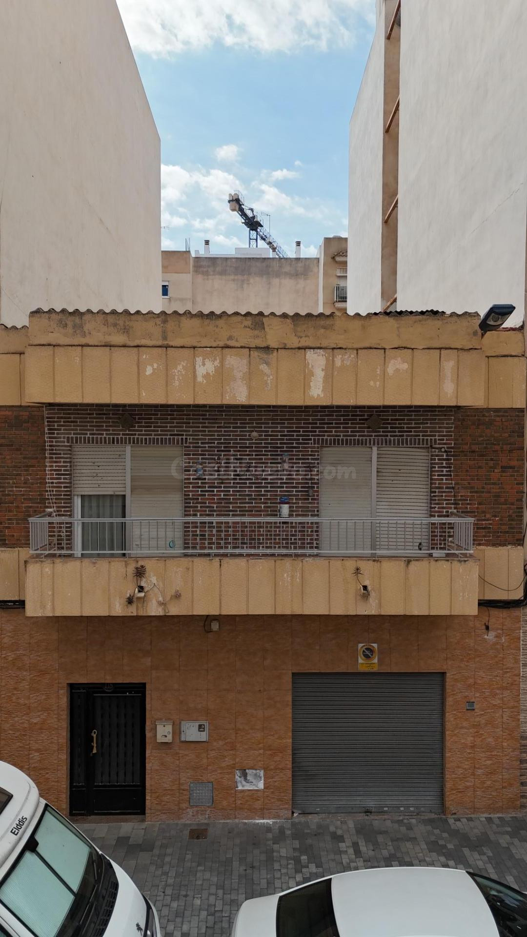SOLAR URBANO EN VENTA CON LICENCIA DE OBRA NUEVA Y DE DEMOLI - foto 3
