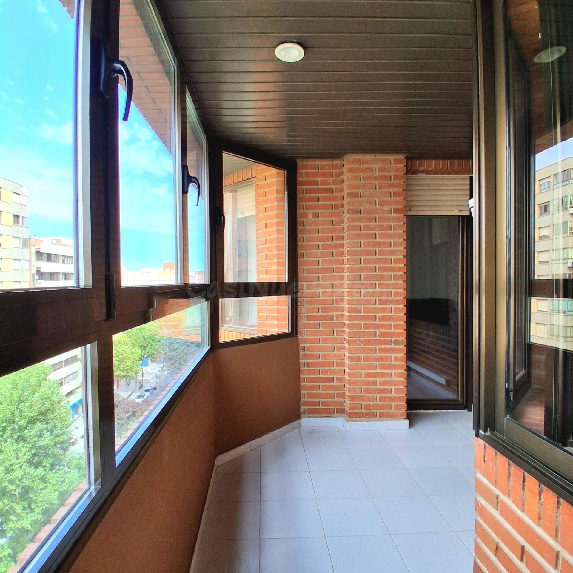 Piso de 137 m2 en la Avenida de España (Junto a El Corte Inglés) .