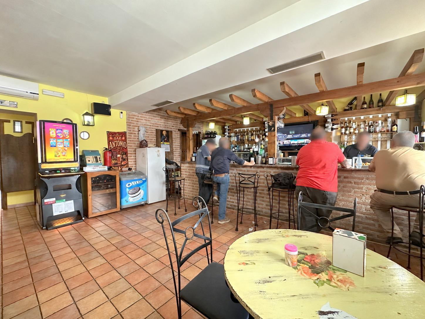 Bar reformado, con licencia de pub, San Pedro del Arroyo - foto 2