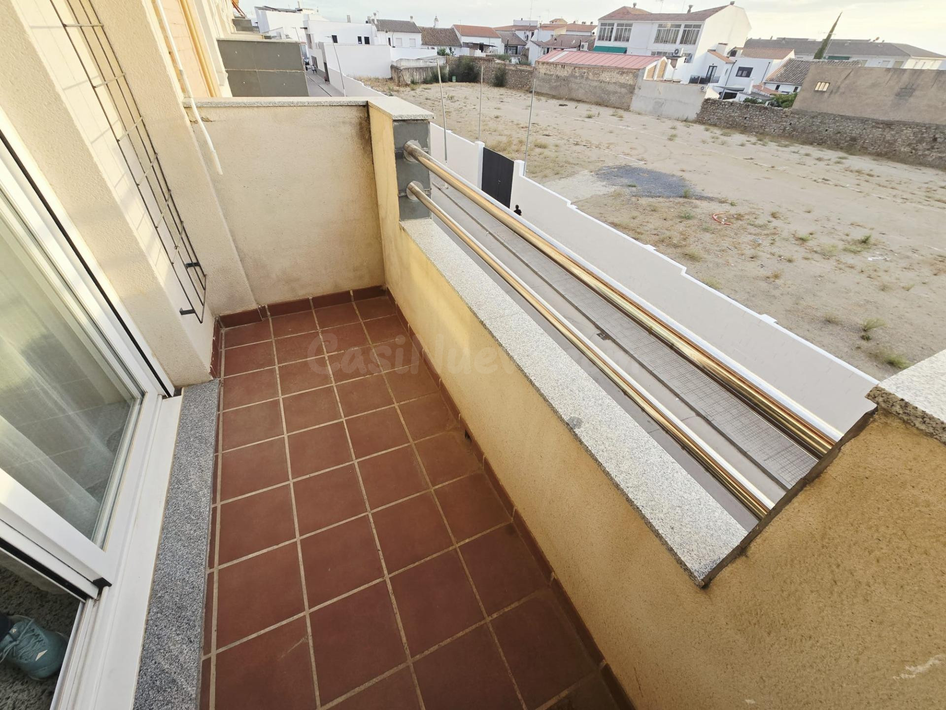 APARTAMENTO EN VENTA EN LA URBANIZACIÓN LA SALCHI - foto 4