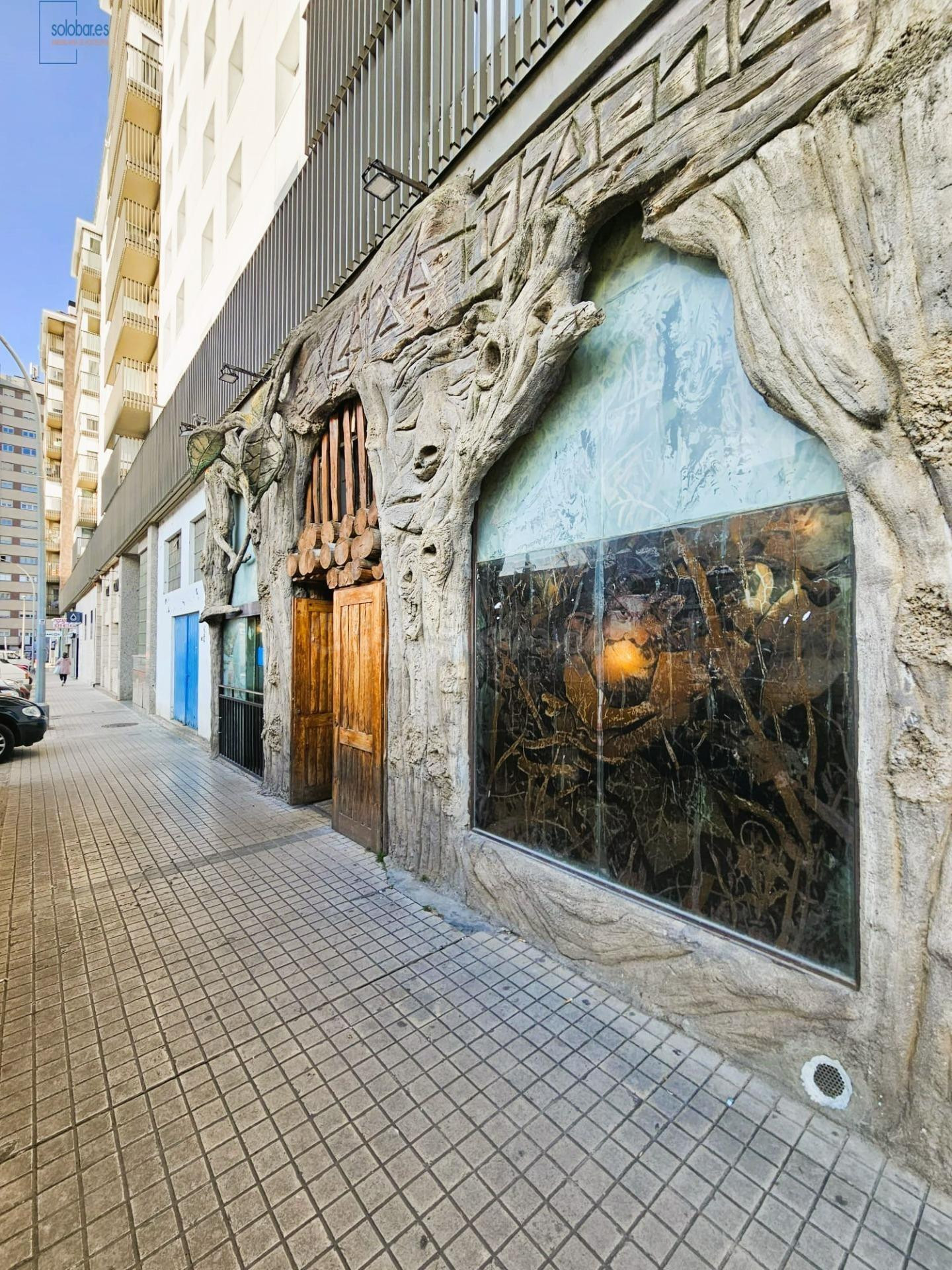 SOLOBAR VENDE BAR EN BARAÑAIN - foto 2