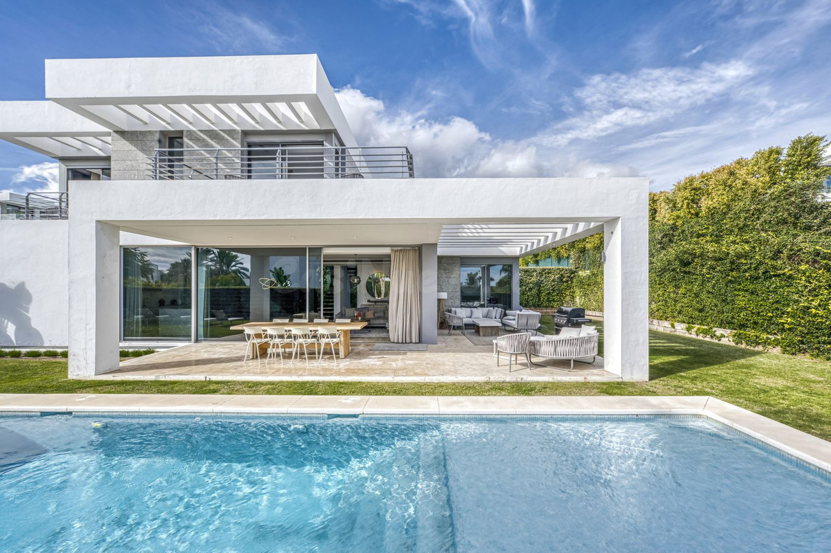 Chalet 5 habitaciones 441m² en venta - Costa Del Sol