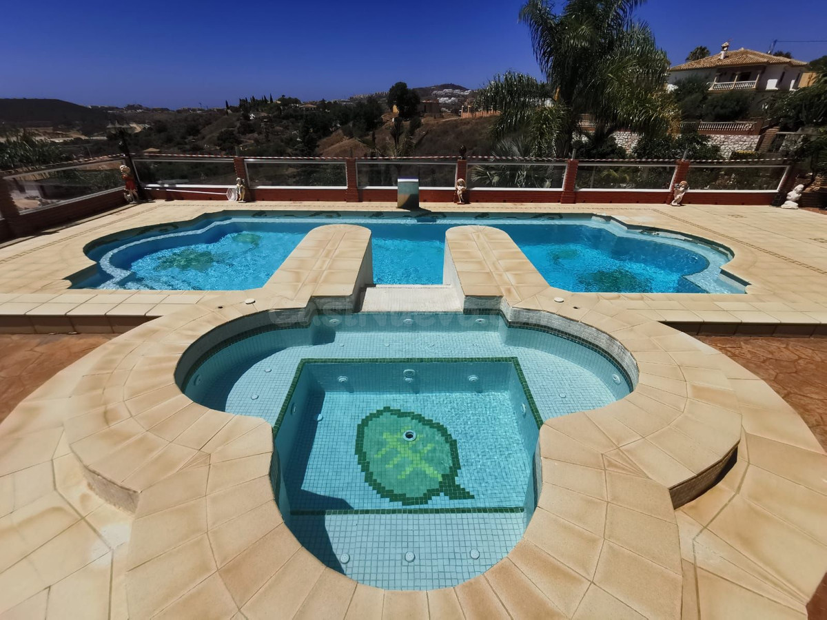 Chalet 6 habitaciones 573m² en venta - Riviera del sol