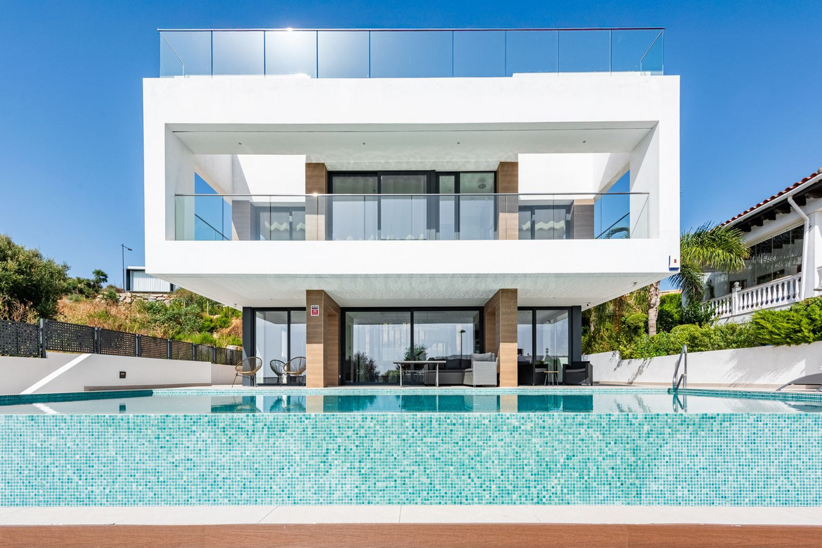 Chalet 3 habitaciones 220m² en venta - Costa Del Sol