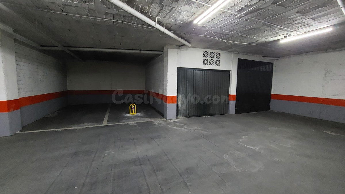 Garaje 12m² en venta - Centro