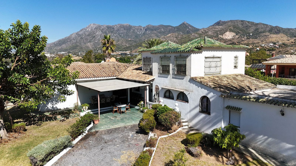 Chalet 4 habitaciones 422m² en venta - Marbella