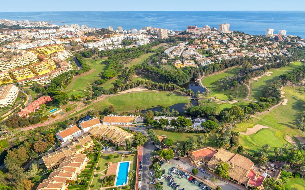 Parcela urbana Benalmádena Costa para proyecto hotelero premium