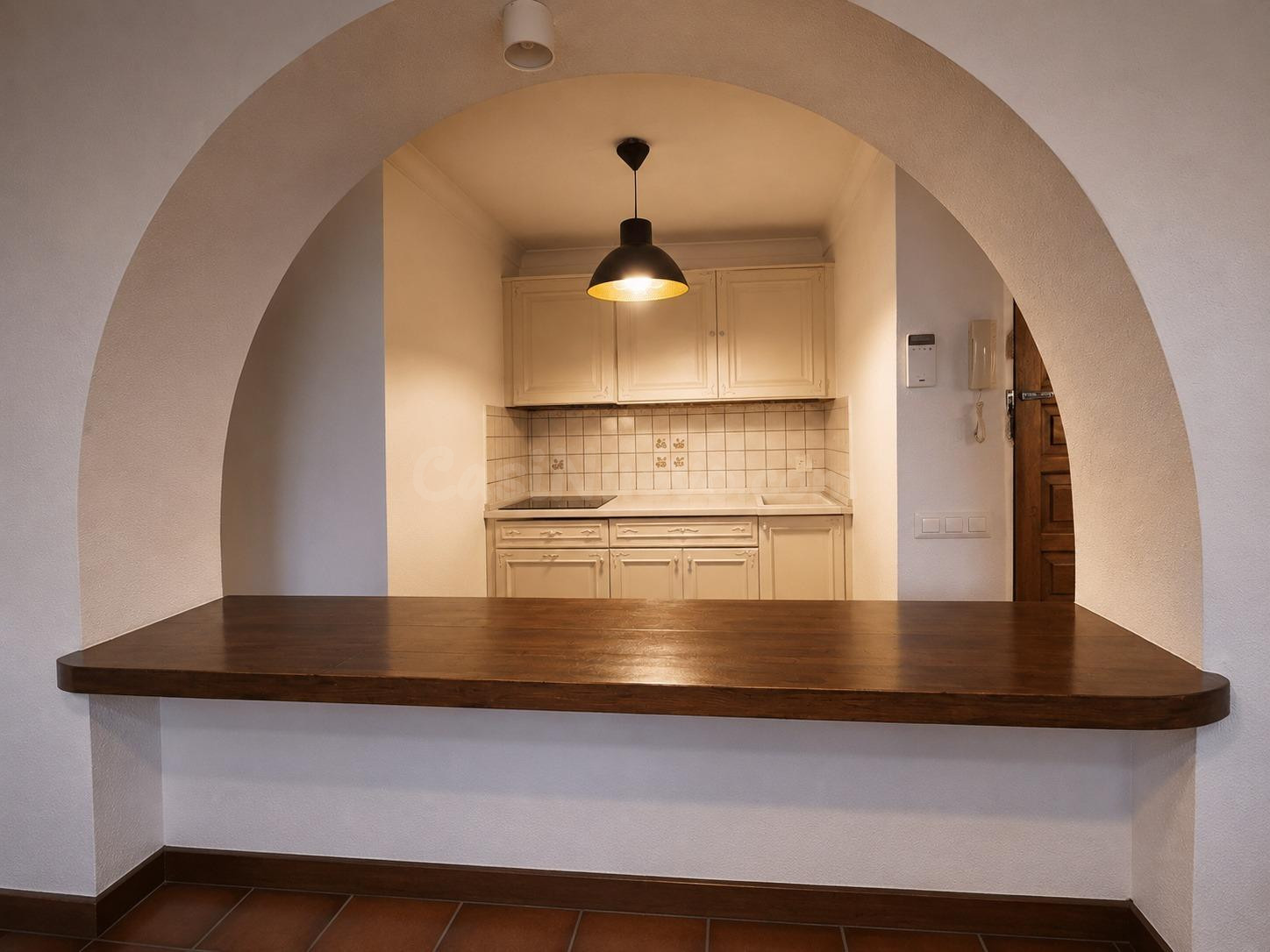 Apartamento en planta 12 con vistas al lago y montaña, 2 hab