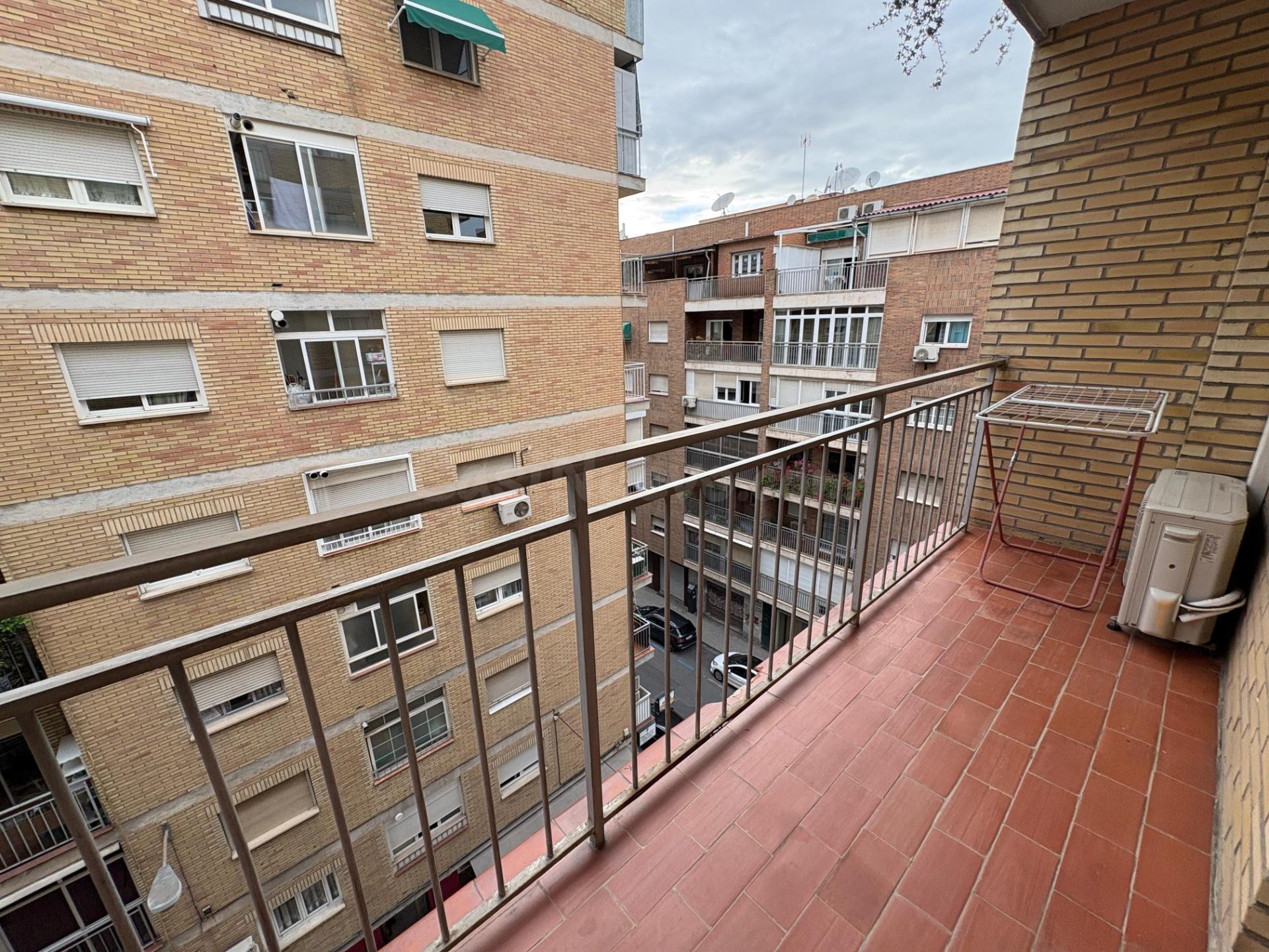 Piso 3 habitaciones 106m² en alquiler - Camino de ronda