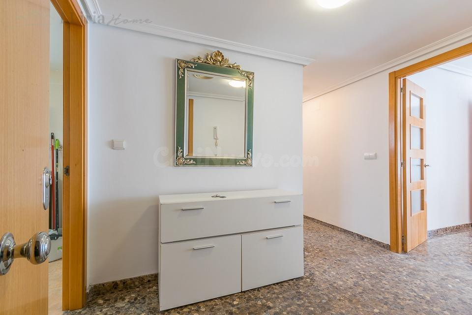 Ref 04380 Piso en Mura, con ascensor y aire acondicionado. - foto 2