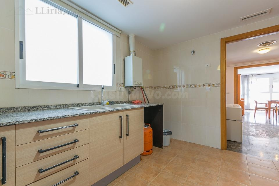 Ref 04380 Piso en Mura, con ascensor y aire acondicionado. - foto 5