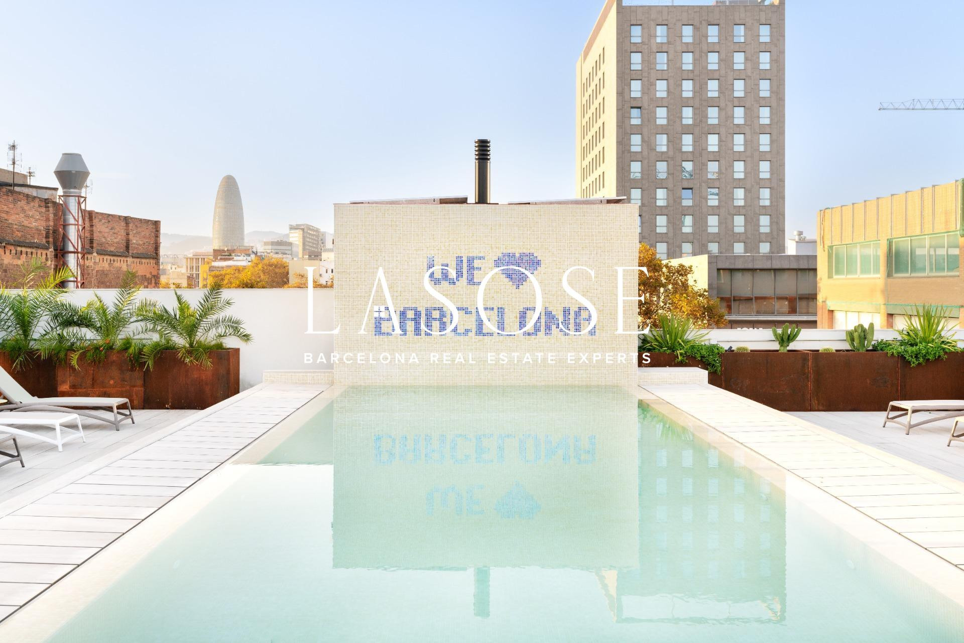 Precioso studio en un lujoso coliving a pocos metros de la playa de Bogatell