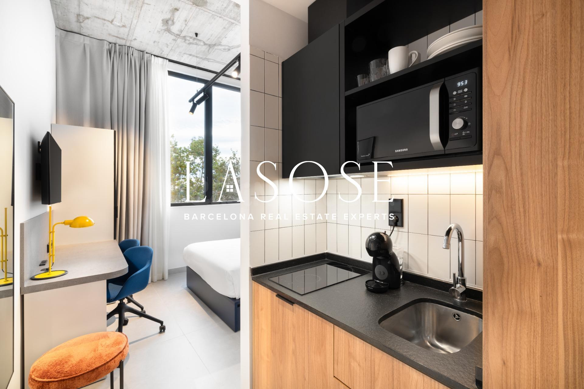 Acogedor estudio en un lujoso coliving a pocos metros de la playa de Bogatell