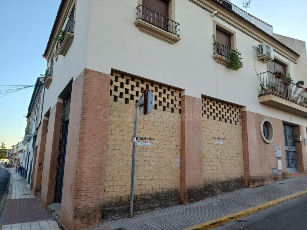 ¡GRAN OPORTUNIDAD DE INVERSIÓN O PROYECTO PERSONAL EN BOLLULLOS DE LA MITACIÓN!