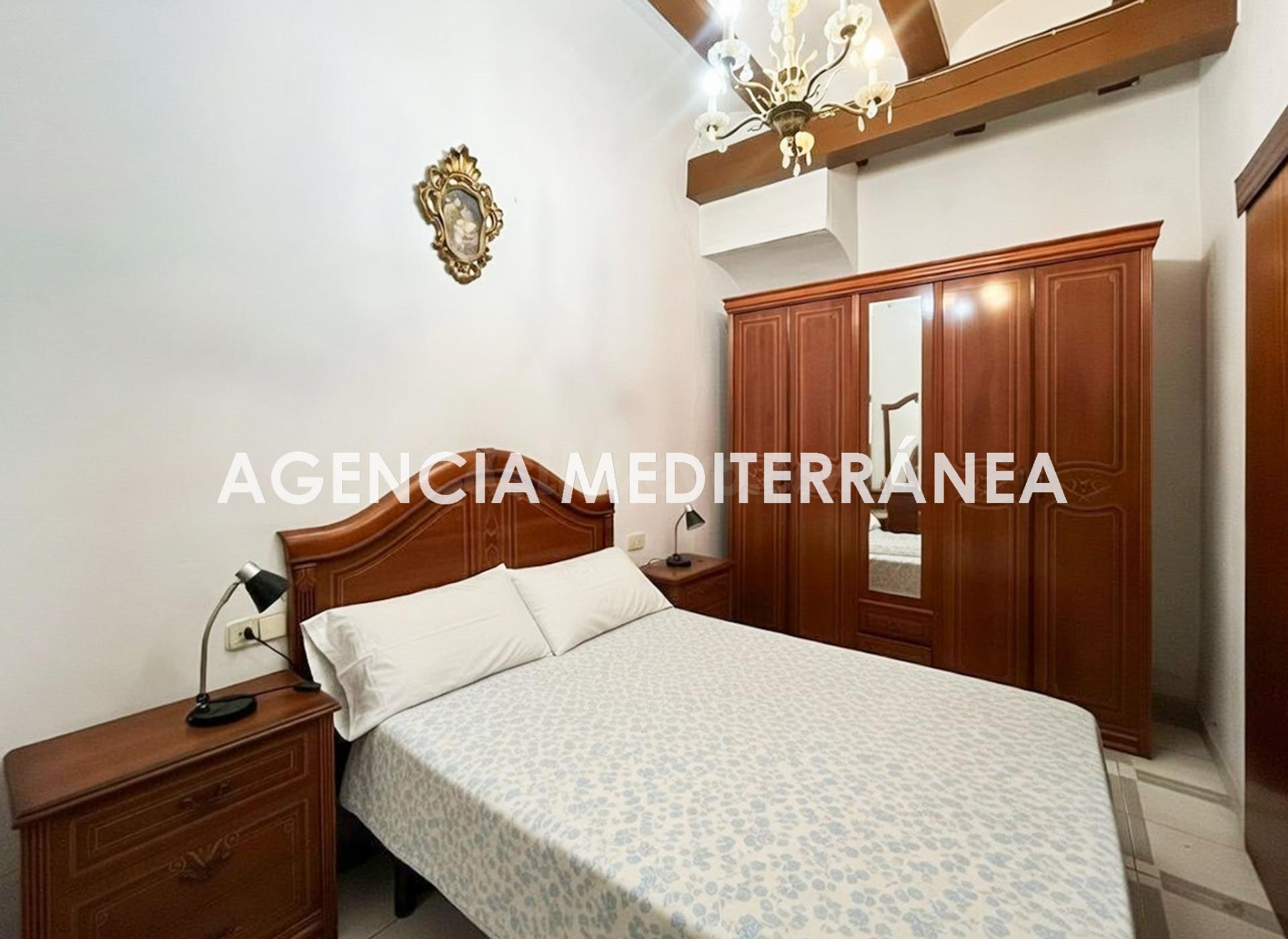 CASA DE DOS PLANTAS A LA VENTA EN ALCÀSSER - foto 4