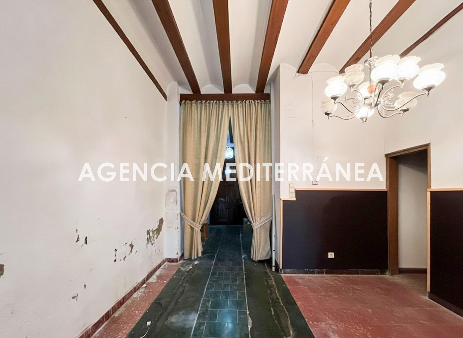 CASA DE DOS PLANTAS A LA VENTA EN ALCÀSSER - foto 5