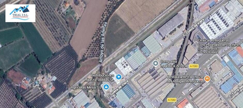 Venta de Nave Industrial en Antequera - foto 3