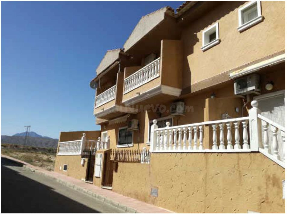 Adosado 1 habitación 193m² en venta - Fortuna