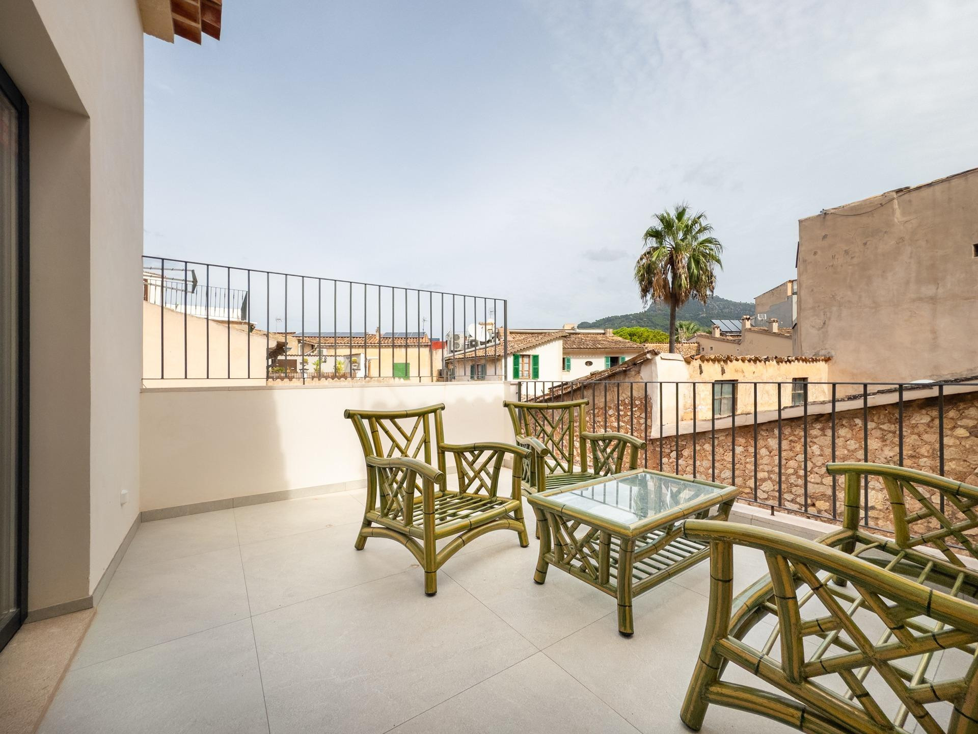 Casa de 3 dormitorios con terraza y garaje en el centro de Sóller