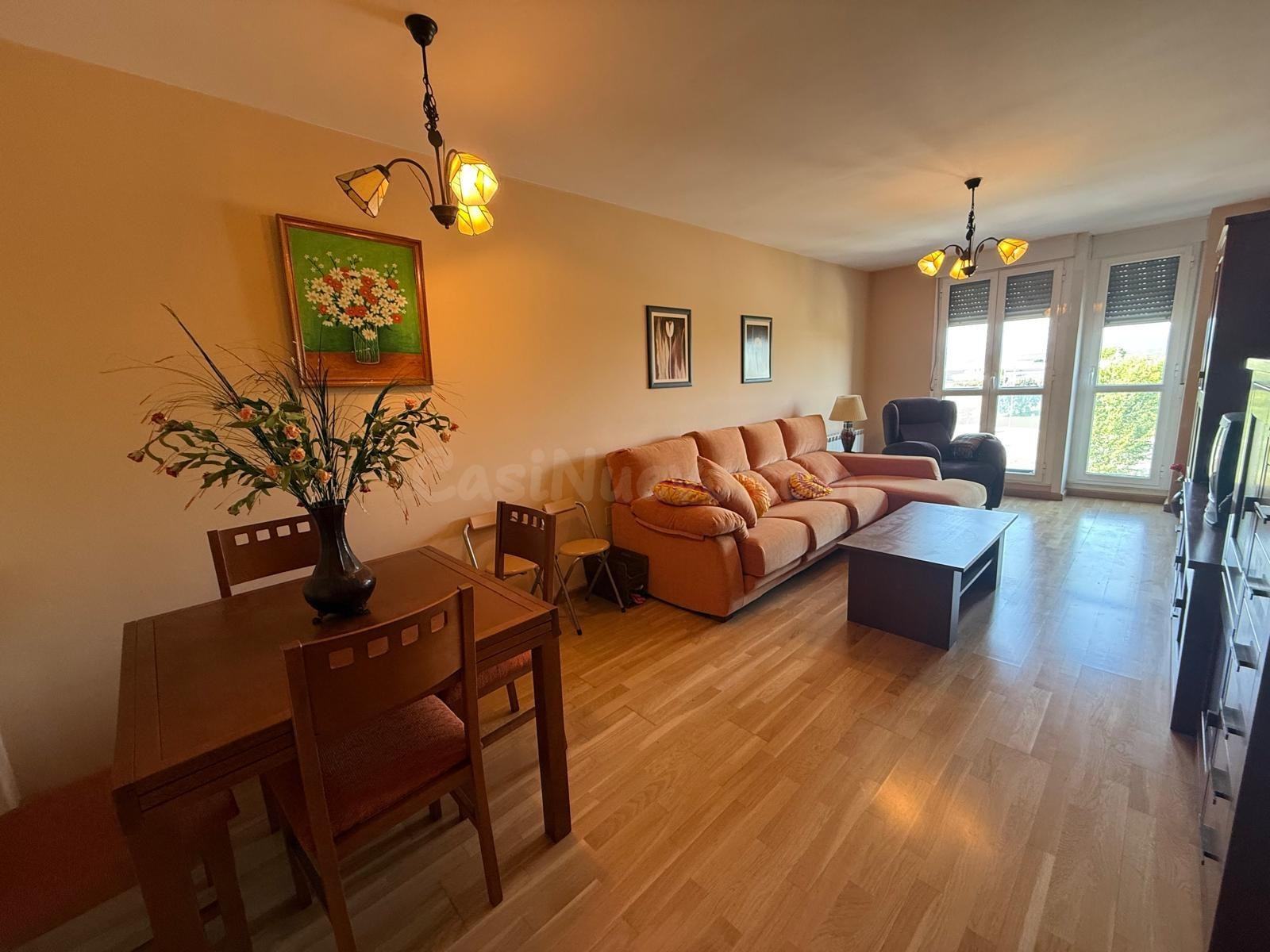 Amplio y moderno apartamento en La Rosaleda, Ponferrada - €7 - foto 4