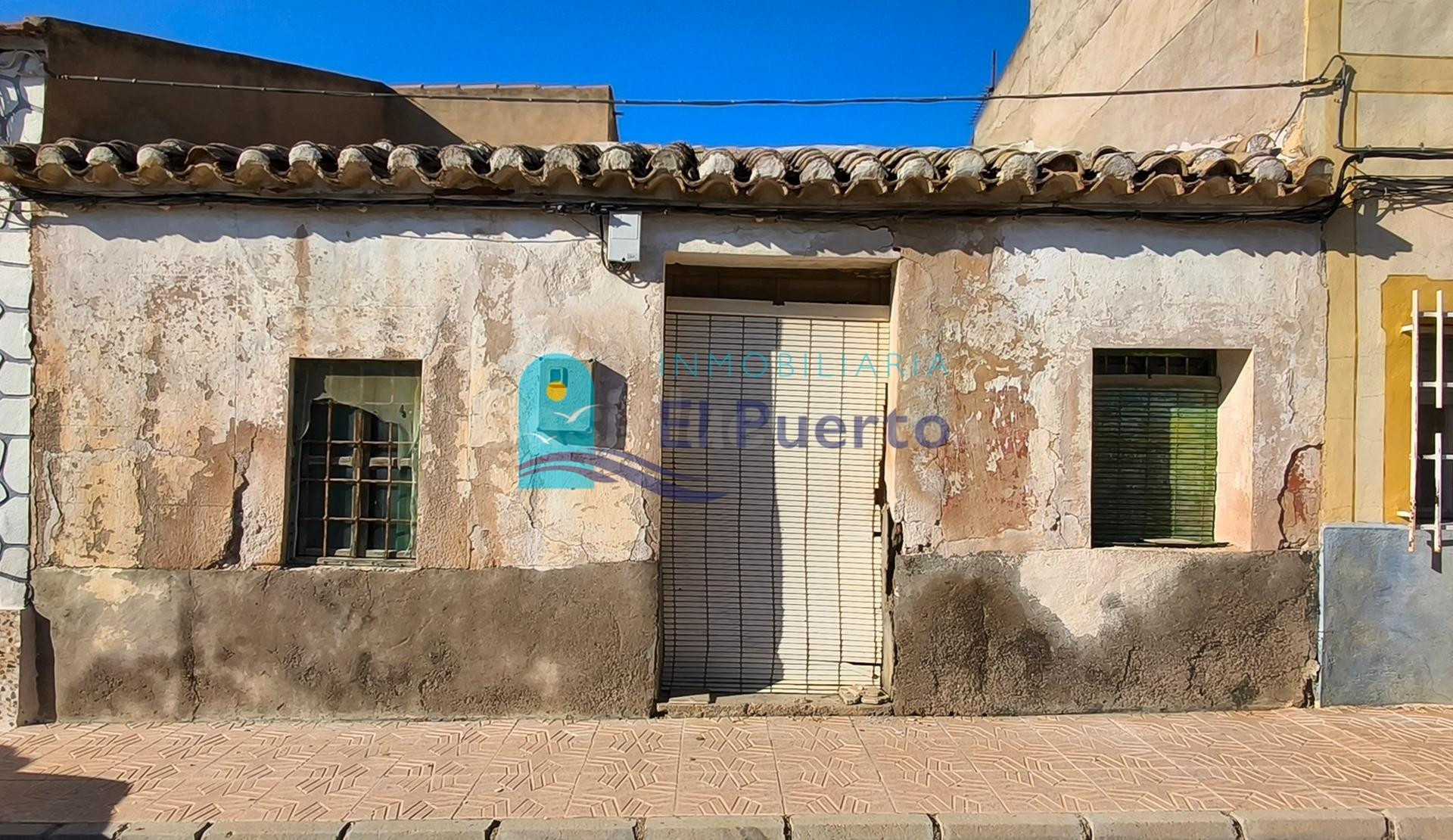 CASA DE CAMPO EN LOS CÁNOVAS PARA REFORMAR – REF. 2115