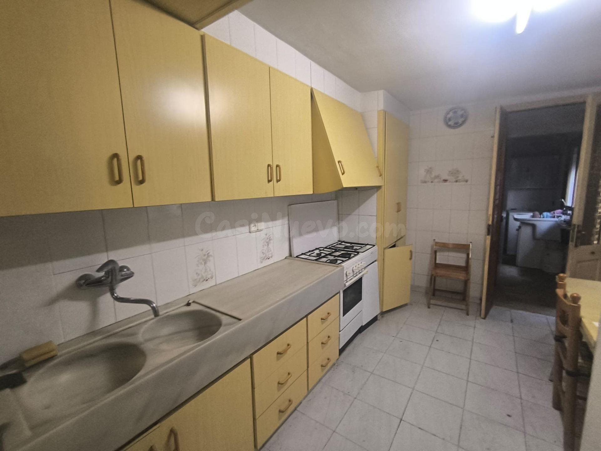 CASA ADOSADA EN VENTA CON 2 VIVIENDAS INDEPENDIENTES - foto 3