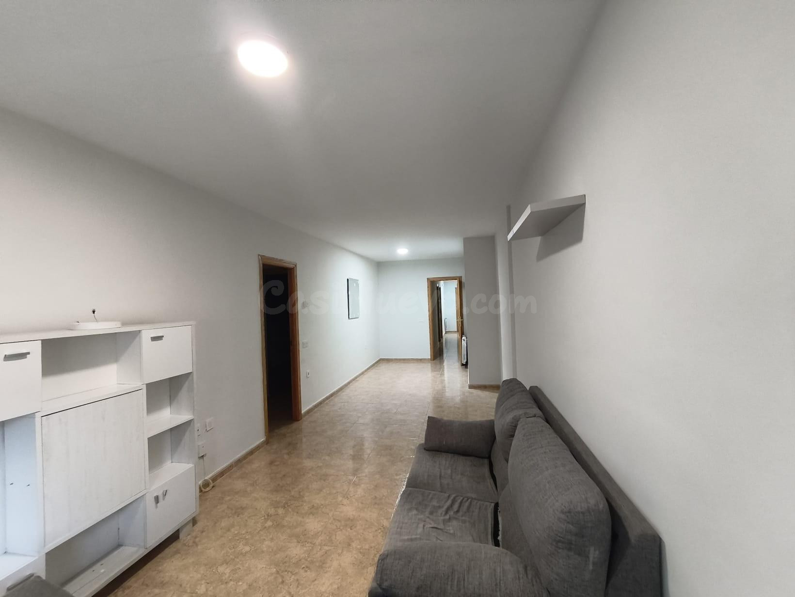 Amplia Planta Baja en el Corazón de Ocaña por €165,000