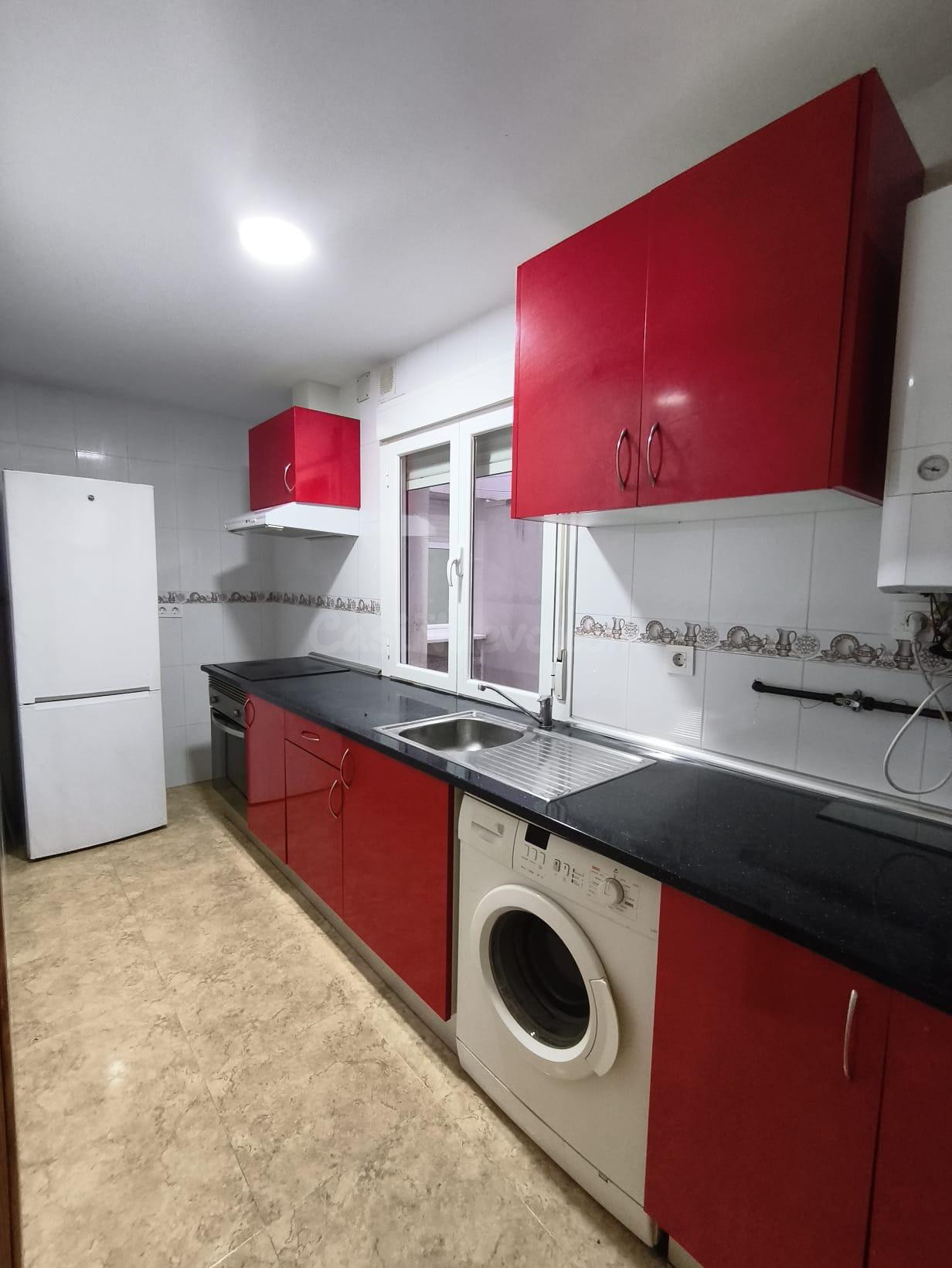 Amplia Planta Baja en el Corazón de Ocaña por €165,000 - foto 2