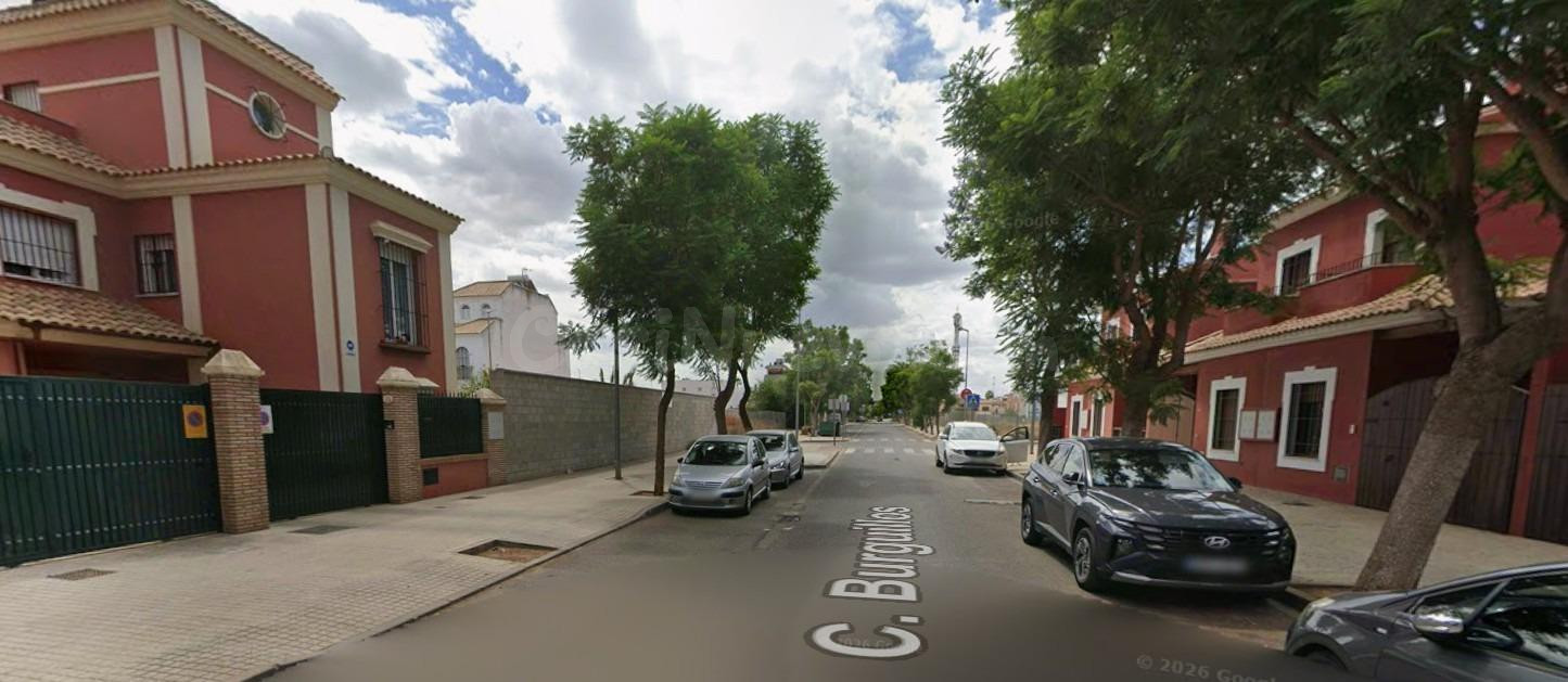 CASA EN BRENES