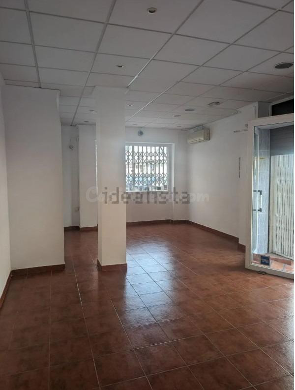 VENTA DE LOCAL COMERCIAL ZONA PLÁ DEL BON REPÓS - foto 3