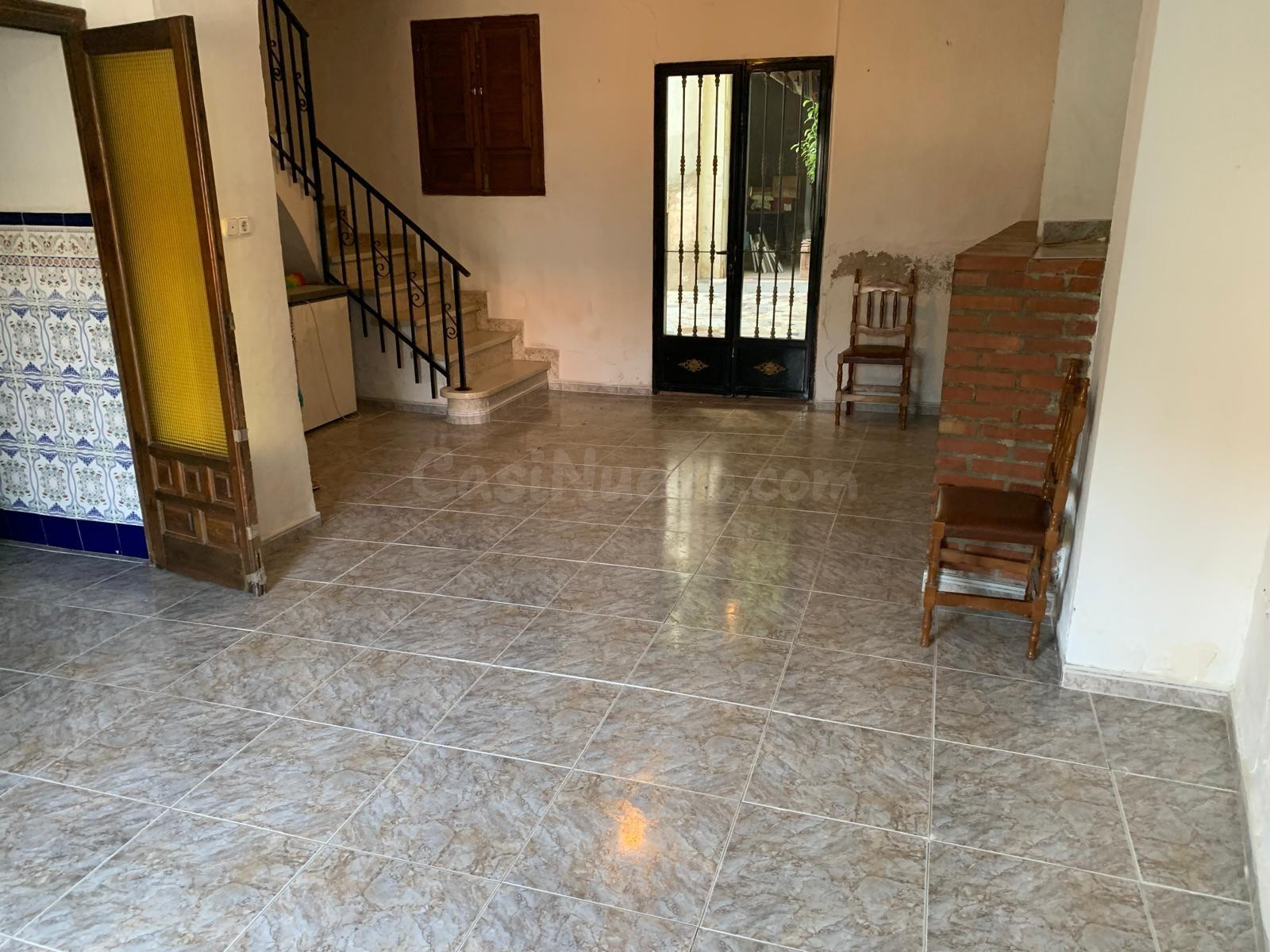 EN EXCLUSIVA AMPLIA CASA EN LA ZONA DE LA CUESTA ARCHIDONA¡¡ - foto 2