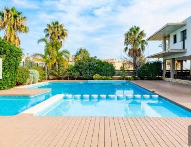 Exclusivo apartamento con vistas al mar. ALQUILER DE SEPTIEM - foto 2