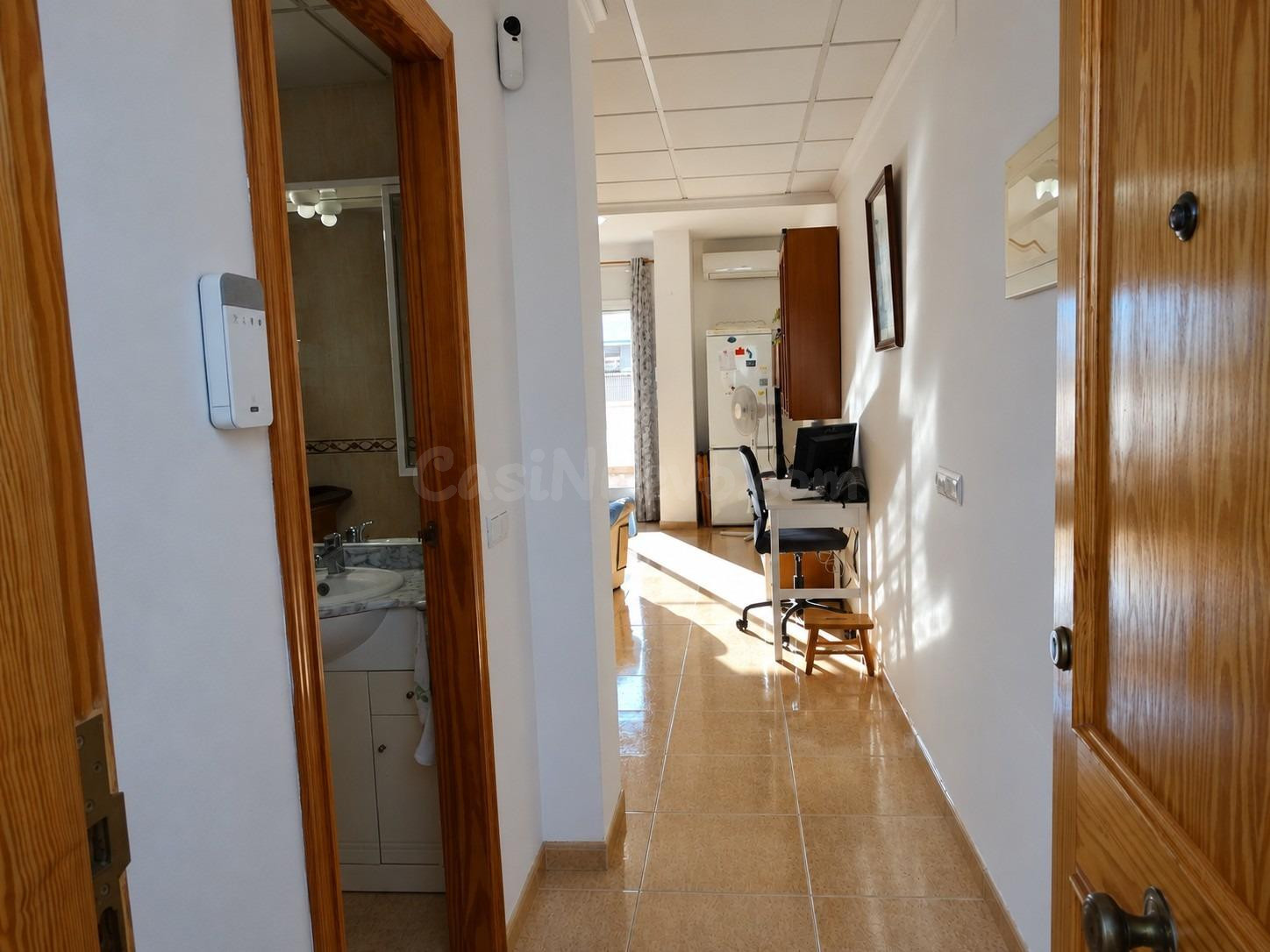 ÁTICO DE 2 DORMITORIOS CON GRAN TERRAZA DE 25 m2 Y PARKING E - foto 4